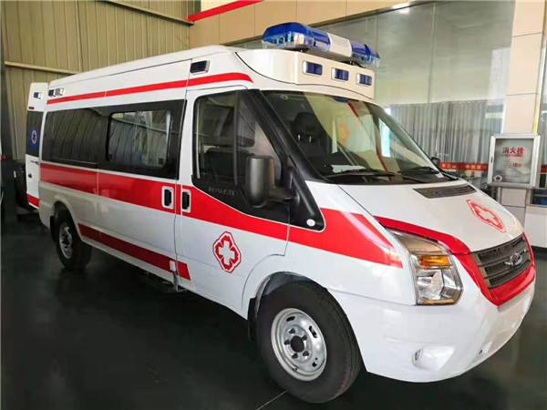 罗定市福特V362救护车
